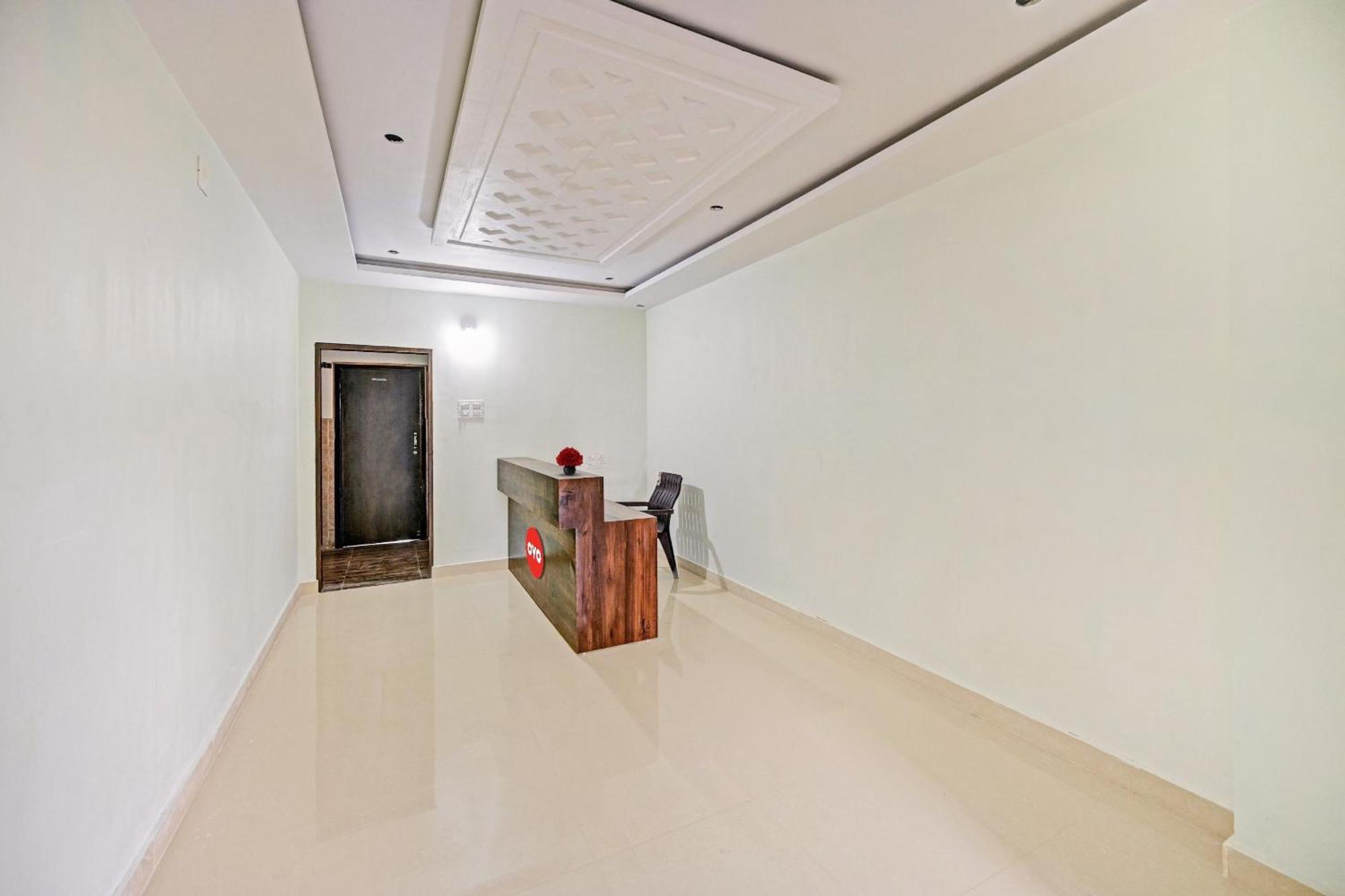 Hotel O Vrk Residency Kurmannapalem エクステリア 写真