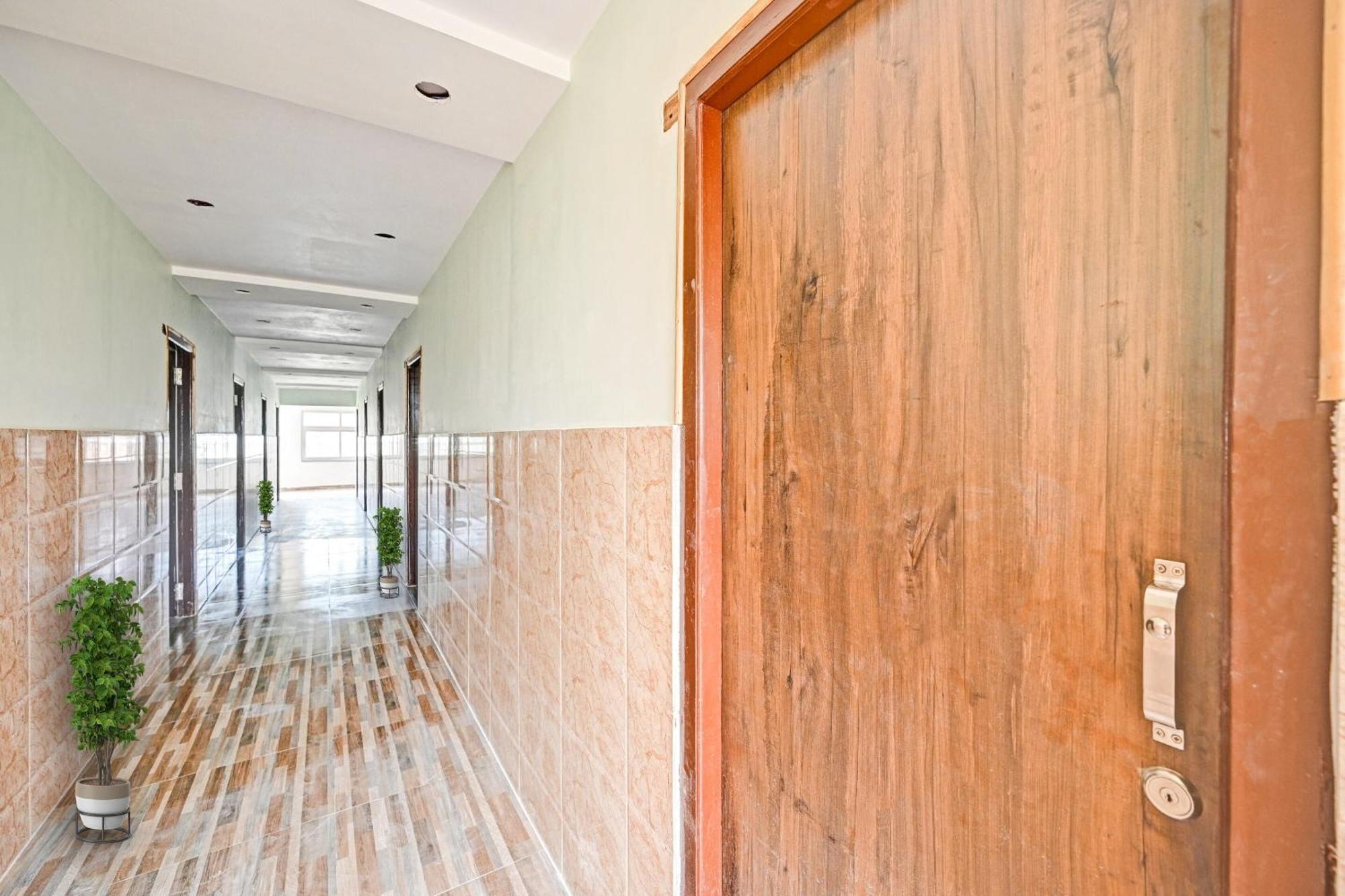 Hotel O Vrk Residency Kurmannapalem エクステリア 写真